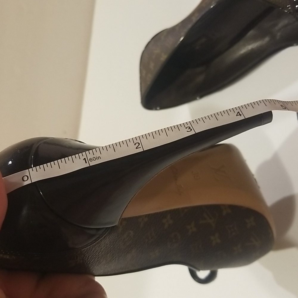 Louis Vuitton  Monogram  peep toe heels 39 - Picture 13 of 13
